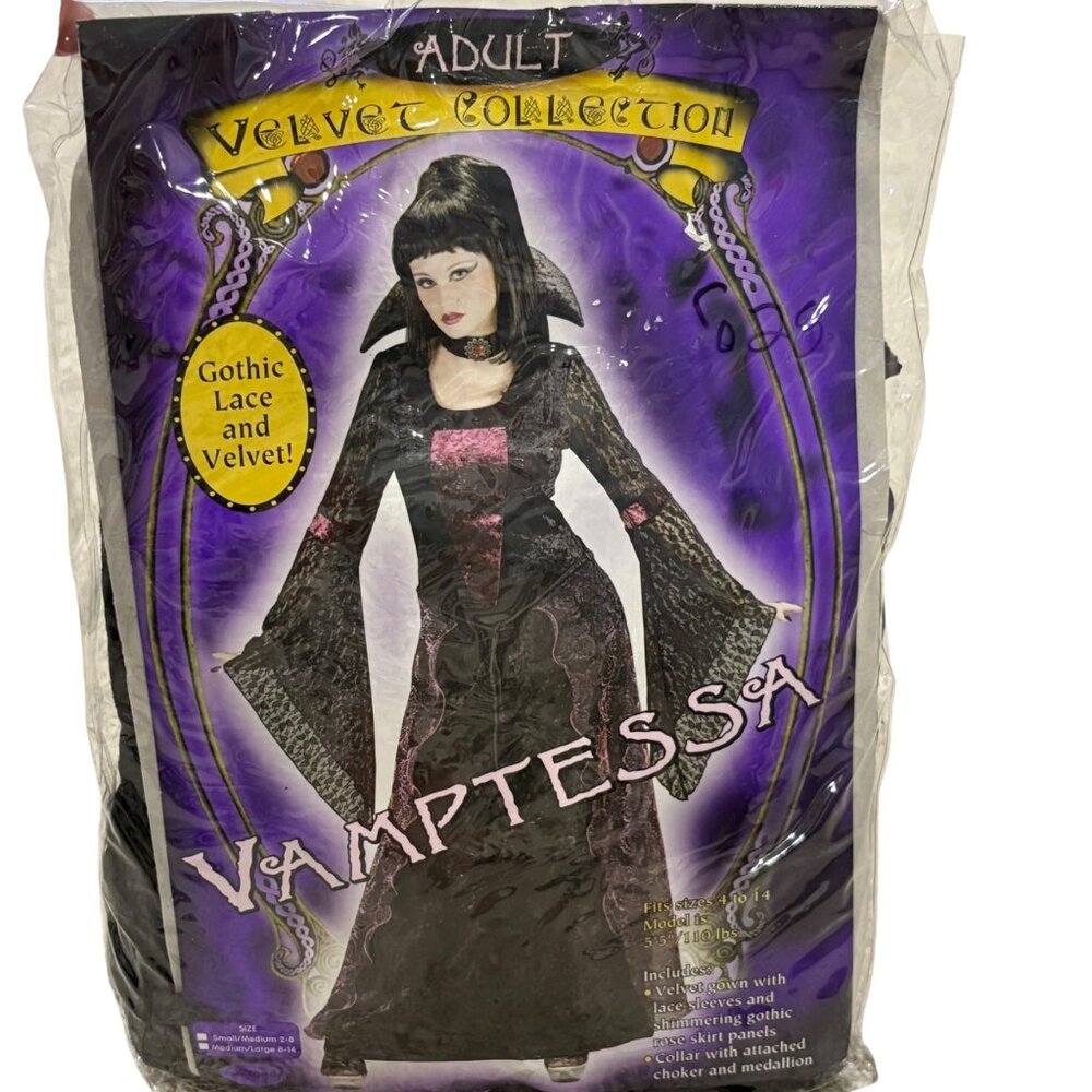 Adult Vampressa Velvet & Lace Gown With Collar & Medallion